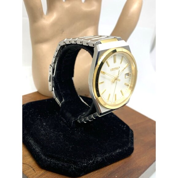 Seiko Men's Watch SUR558 Quartz Silver Dial Date Two Tone Stainless Steel 39mm - Picture 15 of 15